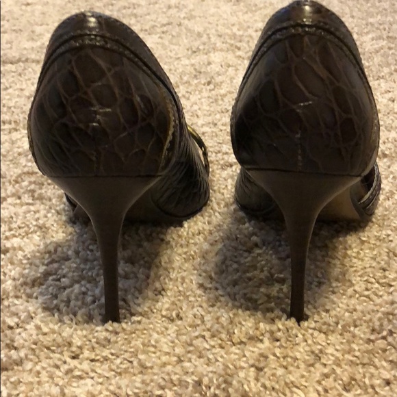 Dark brown 3 3/4” heel w/ metal embellishment - Picture 5 of 5